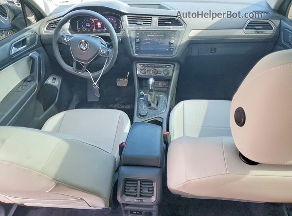 3VV2B7AX8MM003191 2021 VOLKSWAGEN TIGUAN Silver Вид панелі приладів
