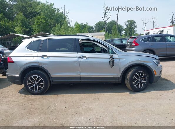 3VV2B7AX8MM008780 2021 VOLKSWAGEN TIGUAN Серебряный Вид задней части салона