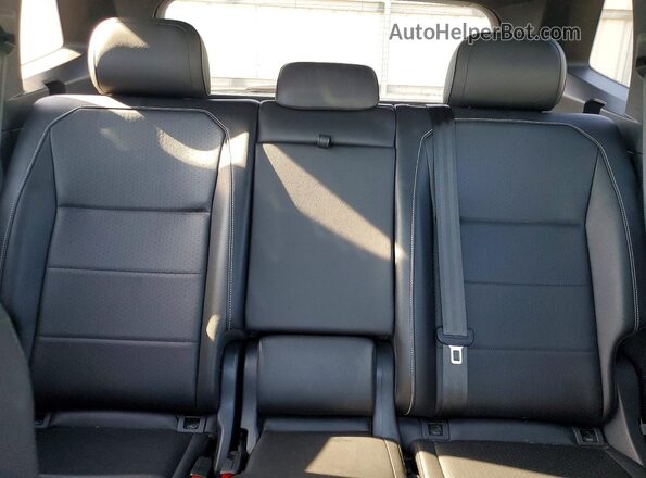 3VV2B7AX8MM053086 2021 VOLKSWAGEN TIGUAN Gray უკანა სავარძლების ხედი