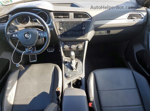 3VV2B7AX8MM053086 2021 VOLKSWAGEN TIGUAN Gray წინა პანელის ხედი