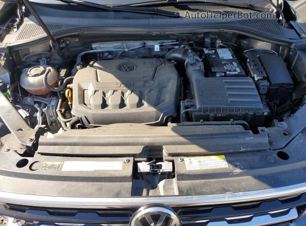 3VV2B7AX8MM053086 2021 VOLKSWAGEN TIGUAN Gray ძრავის განყოფილების ხედი