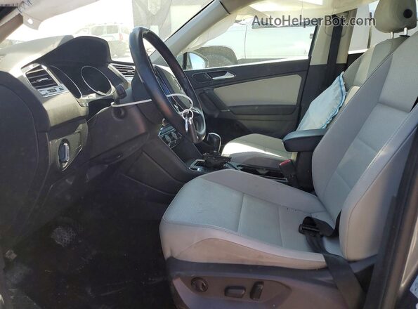 3VV2B7AX9JM103408 2018 VOLKSWAGEN TIGUAN Charcoal Widok wnętrza z przodu