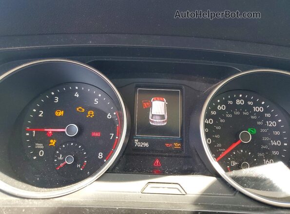 3VV2B7AX9JM103408 2018 VOLKSWAGEN TIGUAN Charcoal Widok zestawu wskaźników