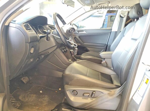 3VV2B7AX9KM090628 2019 VOLKSWAGEN TIGUAN Gray Вид салону спереду