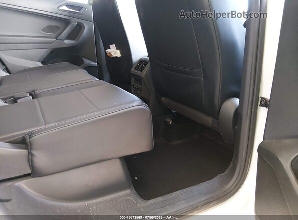 3VV2B7AX9KM169684 2019 VOLKSWAGEN TIGUAN White Вид наклейки з VIN-кодом