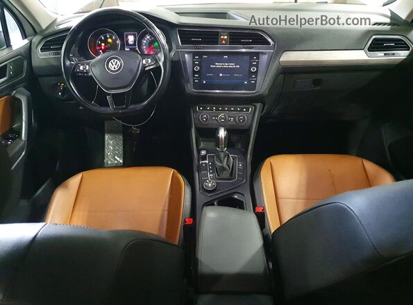3VV2B7AX9KM188817 2019 VOLKSWAGEN TIGUAN White Widok deski rozdzielczej