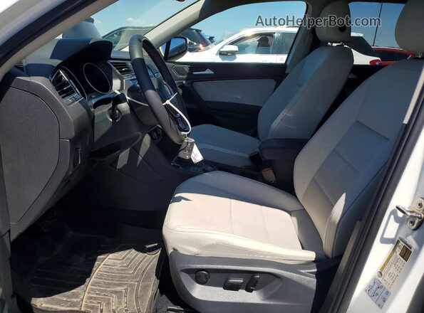 3VV2B7AX9MM020999 2021 VOLKSWAGEN TIGUAN White Вид салону спереду
