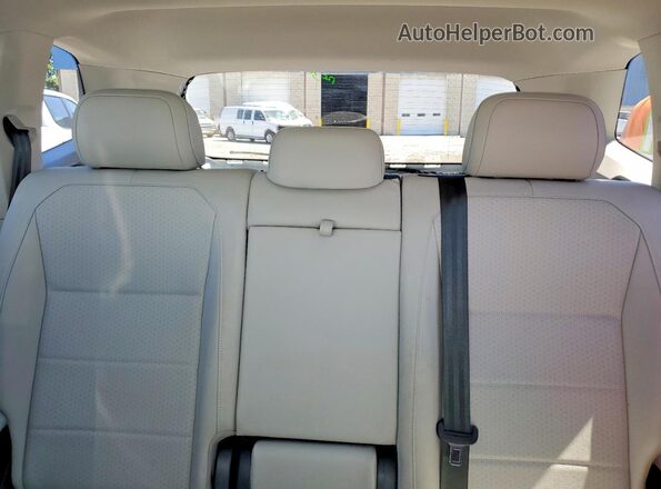 3VV2B7AX9MM020999 2021 VOLKSWAGEN TIGUAN White Вид задніх сидінь