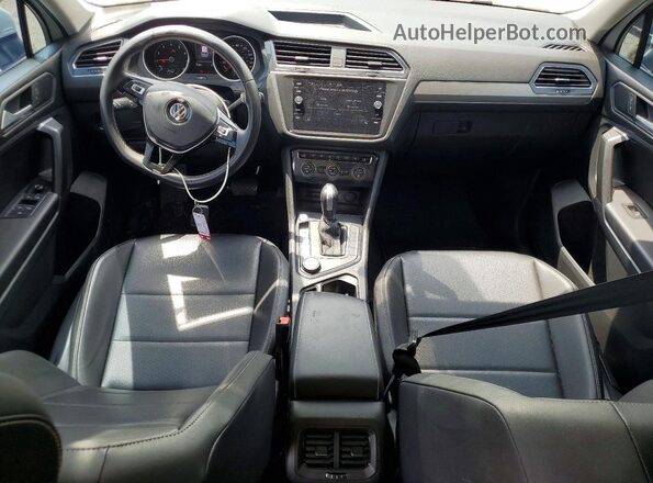3VV2B7AX9MM083827 2021 VOLKSWAGEN TIGUAN White წინა პანელის ხედი