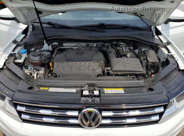 3VV2B7AX9MM083827 2021 VOLKSWAGEN TIGUAN White ძრავის განყოფილების ხედი