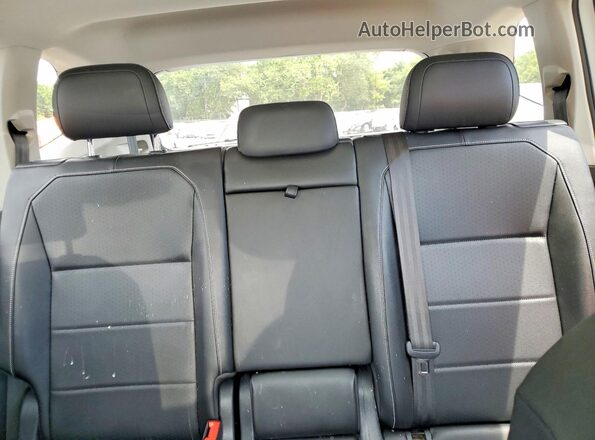 3VV2B7AX9MM083827 2021 VOLKSWAGEN TIGUAN White უკანა სავარძლების ხედი
