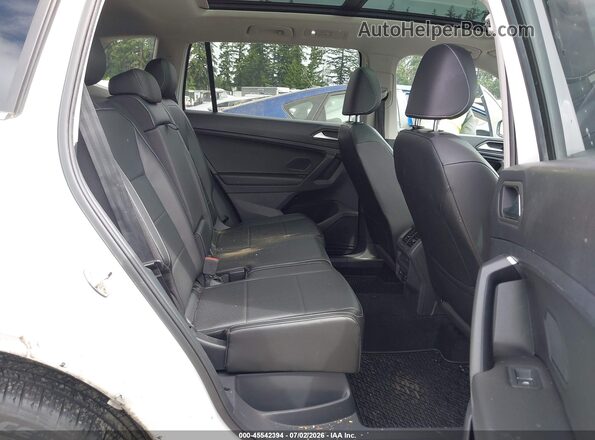3VV2B7AX9MM108709 2021 VOLKSWAGEN TIGUAN White Widok naklejki z numerem VIN