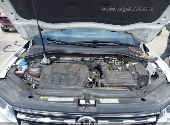 3VV2B7AX9MM108709 2021 VOLKSWAGEN TIGUAN White Widok z tyłu