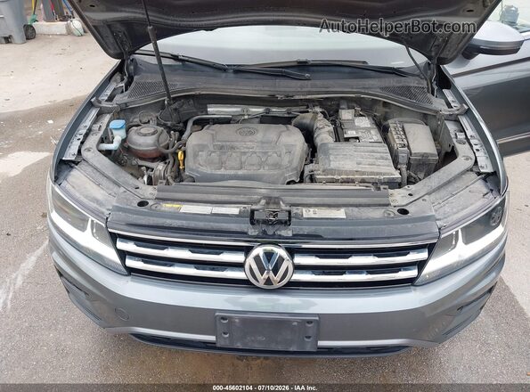 3VV2B7AXXJM084500 2018 VOLKSWAGEN TIGUAN Gray უკანა ხედი
