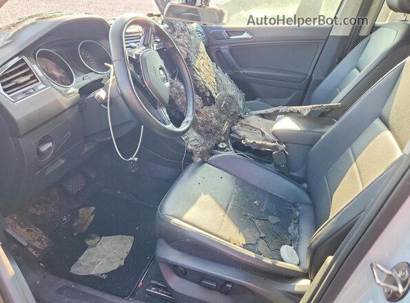 3VV2B7AXXJM220110 2018 VOLKSWAGEN TIGUAN White Vista interior delantera