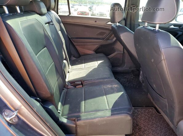 3VV2B7AXXMM088955 2021 VOLKSWAGEN TIGUAN Gray Vista de los asientos traseros