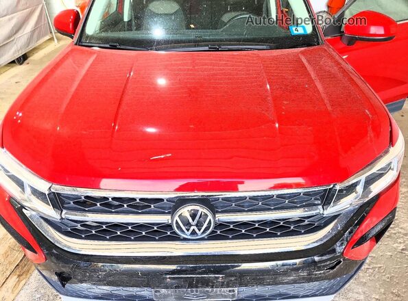 3VV2X7B29NM027621 2022 VOLKSWAGEN TAOS Red Vista del compartimento del motor