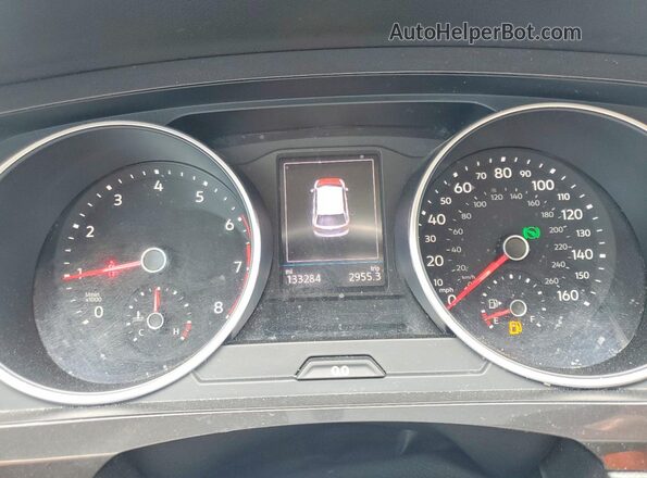3VV3B7AX0KM073446 2019 VOLKSWAGEN TIGUAN Red Սարքավորումների վահանակի տեսք