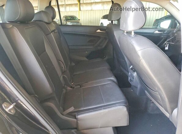 3VV3B7AX0KM158075 2019 VOLKSWAGEN TIGUAN Black Вид задньої частини салону