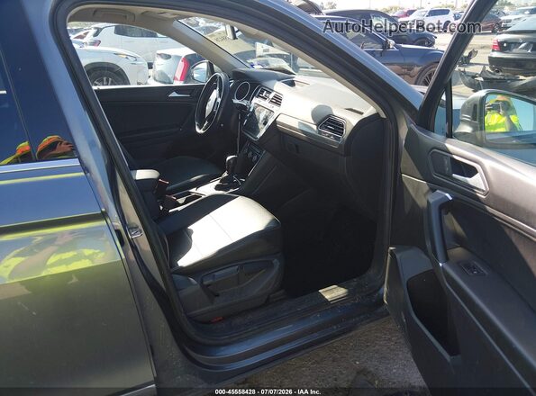 3VV3B7AX0LM182992 2020 VOLKSWAGEN TIGUAN Gray წინა სალონის ხედი