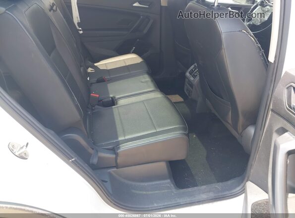 3VV3B7AX0MM051434 2021 VOLKSWAGEN TIGUAN White VIN კოდის სტიკერის ხედი