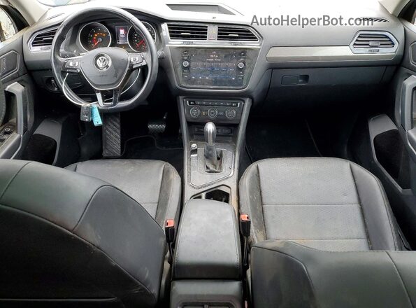 3VV3B7AX1KM060690 2019 VOLKSWAGEN TIGUAN Teal Вид панелі приладів