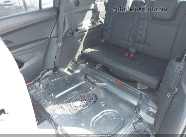 3VV3B7AX1KM099795 2019 VOLKSWAGEN TIGUAN Gray უკანა სალონის ხედი