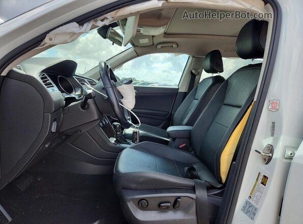 3VV3B7AX1KM190114 2019 VOLKSWAGEN TIGUAN White Vista interior delantera