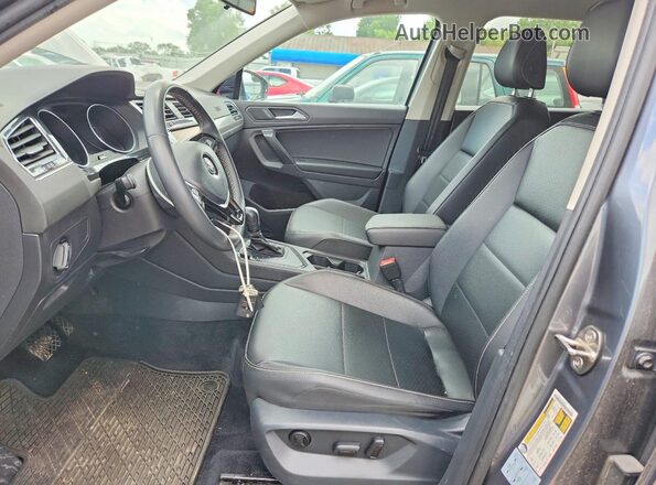 3VV3B7AX1MM071370 2021 VOLKSWAGEN TIGUAN Gray Vista interior delantera