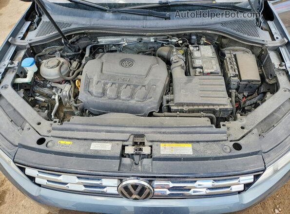 3VV3B7AX1MM071370 2021 VOLKSWAGEN TIGUAN Gray Vista del compartimento del motor