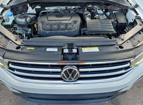 3VV3B7AX1NM037379 2022 VOLKSWAGEN TIGUAN White ძრავის განყოფილების ხედი