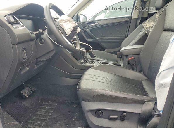 3VV3B7AX1NM060662 2022 VOLKSWAGEN TIGUAN Серый Вид салона спереди