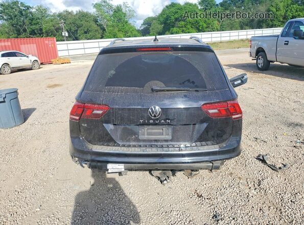 3VV3B7AX1NM122075 2022 VOLKSWAGEN TIGUAN Black Вид ззаду