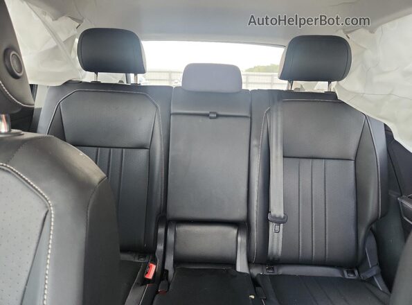 3VV3B7AX1PM117817 2023 VOLKSWAGEN TIGUAN Black Вид задніх сидінь