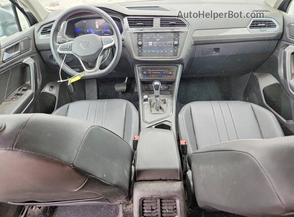 3VV3B7AX1RM061882 2024 VOLKSWAGEN TIGUAN Gray Vista del salpicadero