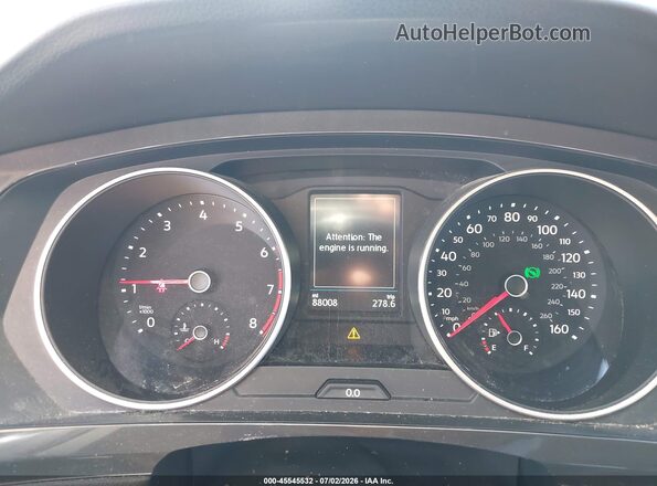 3VV3B7AX2JM024974 2018 VOLKSWAGEN TIGUAN Green Widok tylnych siedzeń