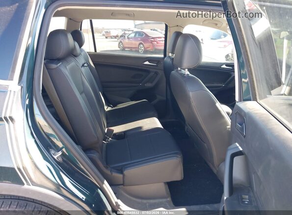 3VV3B7AX2JM024974 2018 VOLKSWAGEN TIGUAN Green Widok naklejki z numerem VIN