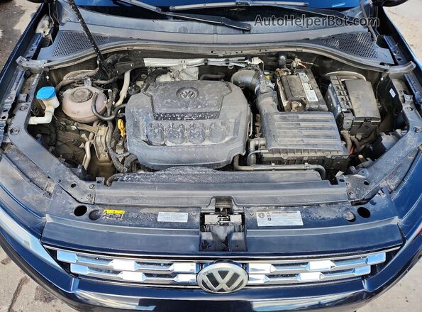 3VV3B7AX2JM095804 2018 VOLKSWAGEN TIGUAN Black Engine compartment view