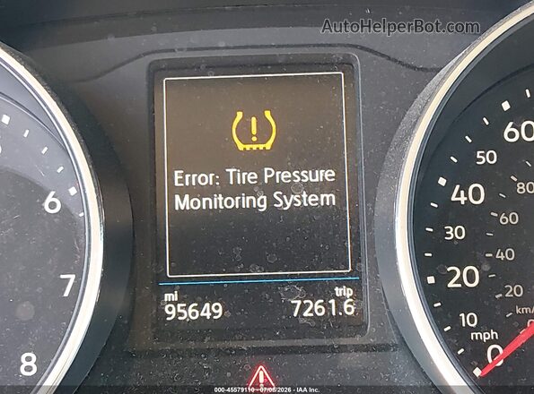 3VV3B7AX2JM156827 2018 VOLKSWAGEN TIGUAN White Սալոնի 360 աստիճան տեսք