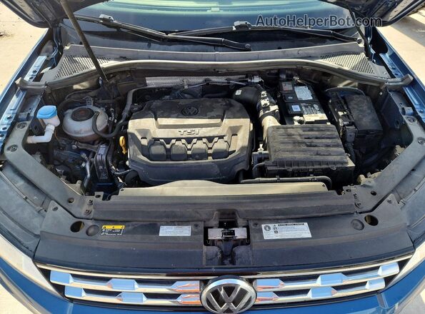 3VV3B7AX2JM162658 2018 VOLKSWAGEN TIGUAN Синий Вид подкапотного пространства