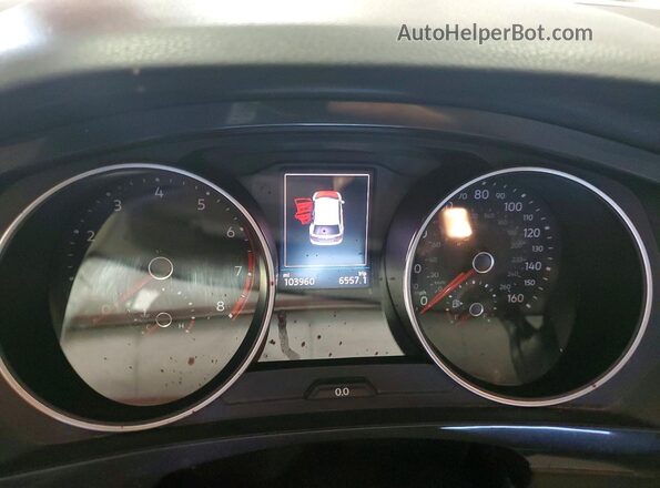 3VV3B7AX2JM214242 2018 VOLKSWAGEN TIGUAN Silver Widok zestawu wskaźników