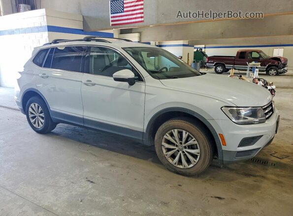 3VV3B7AX2JM214242 2018 VOLKSWAGEN TIGUAN Silver Przód prawy
