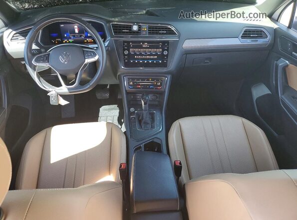 3VV3B7AX2NM150550 2022 VOLKSWAGEN TIGUAN White Вид панелі приладів
