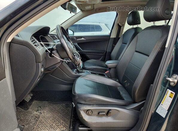 3VV3B7AX3JM013787 2018 VOLKSWAGEN TIGUAN Green Սալոնի դիմացի տեսք