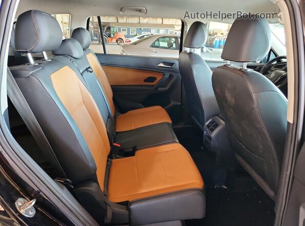 3VV3B7AX3KM199624 2019 VOLKSWAGEN TIGUAN Black უკანა სალონის ხედი
