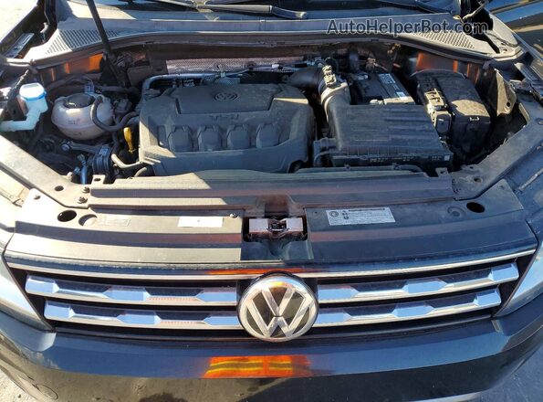3VV3B7AX3LM017552 2020 VOLKSWAGEN TIGUAN Black Widok komory silnika