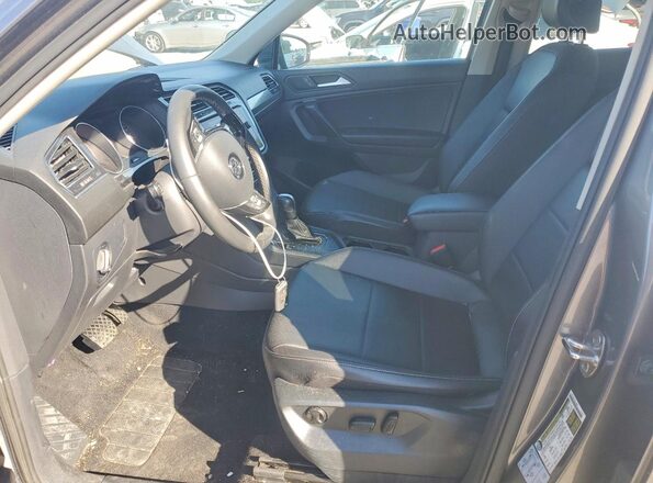 3VV3B7AX3MM125221 2021 VOLKSWAGEN TIGUAN Silver Սալոնի դիմացի տեսք