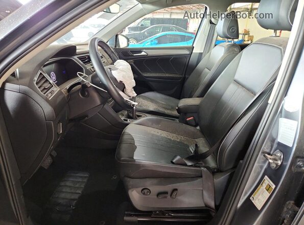 3VV3B7AX3RM099095 2024 VOLKSWAGEN TIGUAN Серый Вид салона спереди
