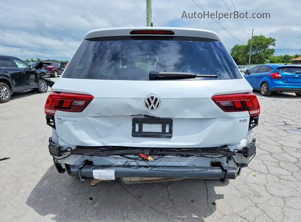 3VV3B7AX4JM104681 2018 VOLKSWAGEN TIGUAN Серый Вид сзади