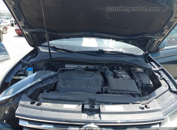 3VV3B7AX4JM208149 2018 VOLKSWAGEN TIGUAN Green უკანა ხედი